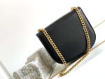 celine-110413-teen-besace-triomphe-clea-in-shiny-calfskin-black-001-luxibags.ru