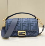 fendi-8br600-baguette-medium-bag-with-ff-embroidery-sky-blue-0159a-001-luxibags.ru