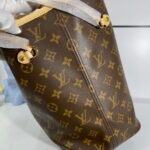 louis-vuitton-lv-m41177-neverfull-mm-monogram-canvas-cerise-red-01-luxibags.ru (1)