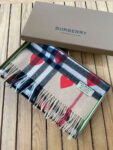 burberry-scarves-classic-scarf-b87395-9-luxibags.ru